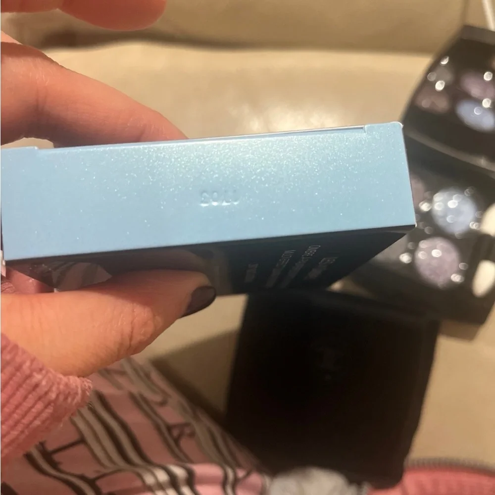 CHANEL elegant eyeshadow